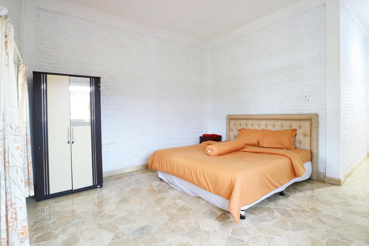 Villa Madani Paragajen Exteriör bild