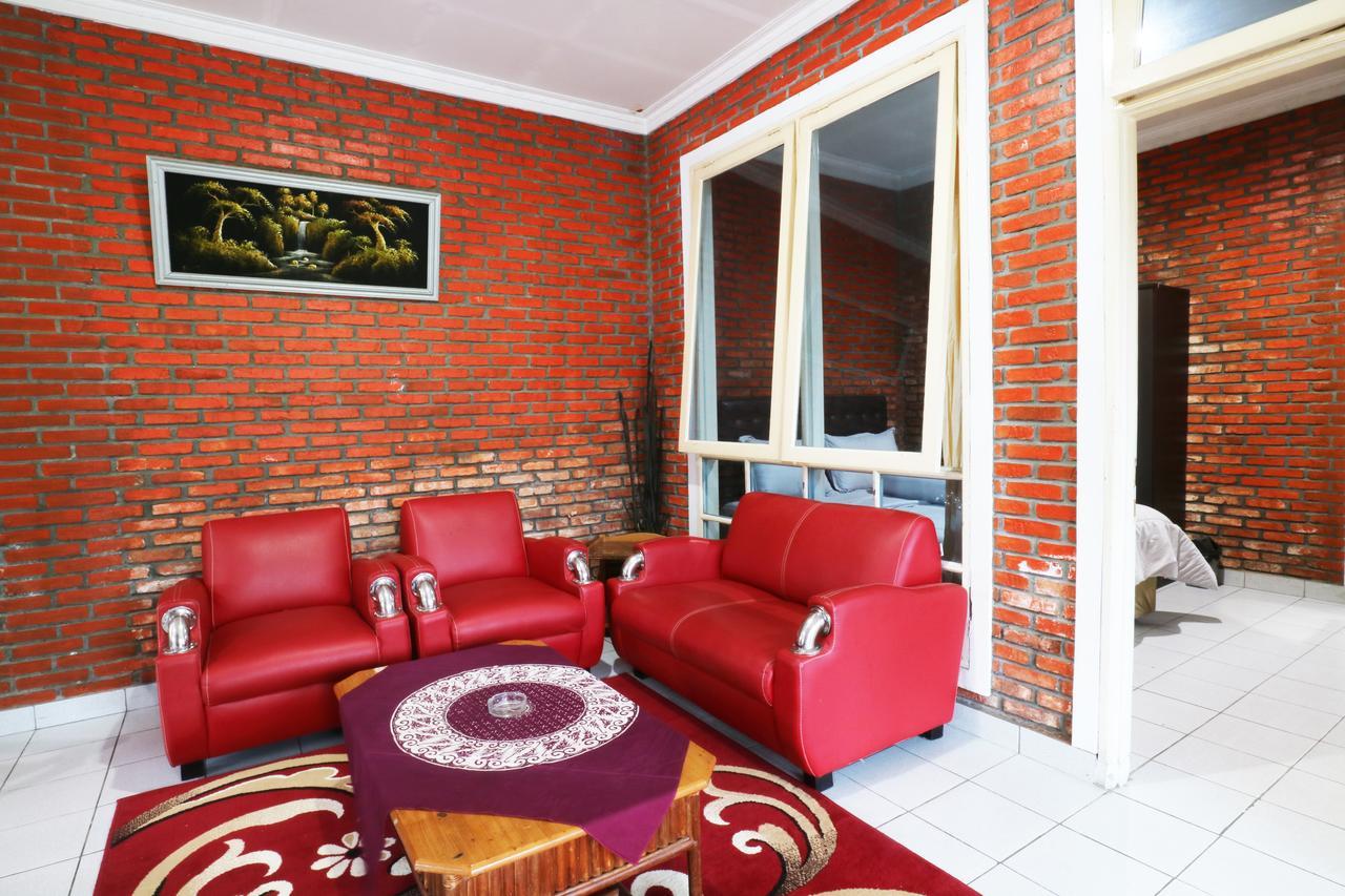 Villa Madani Paragajen Exteriör bild